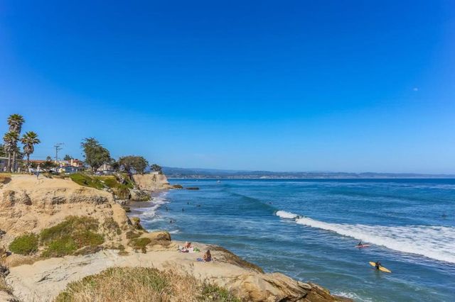 1066 41st Avenue D106, Capitola, CA 95010