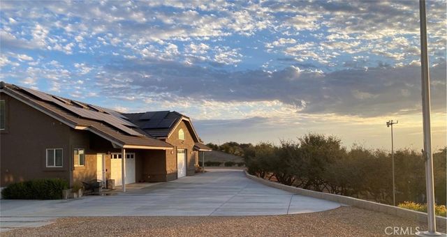 7031 Joshua, Oak Hills, CA 92344