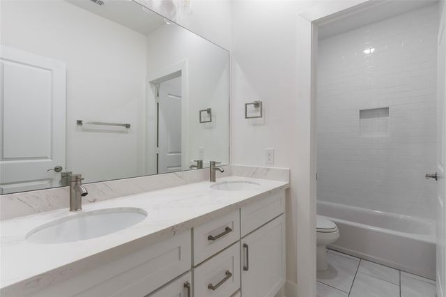 708 Azalea Street, Waller, TX 77484