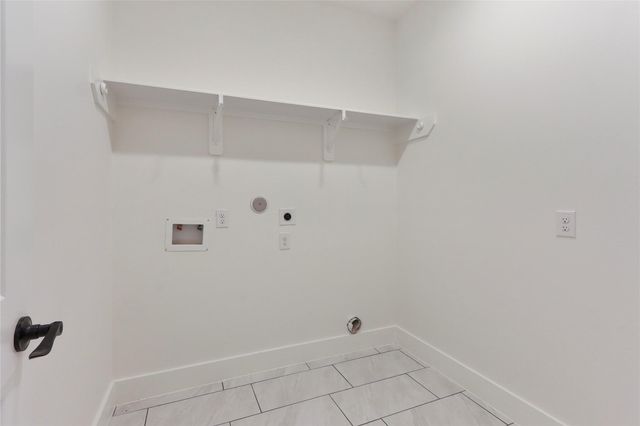 708 Azalea Street, Waller, TX 77484