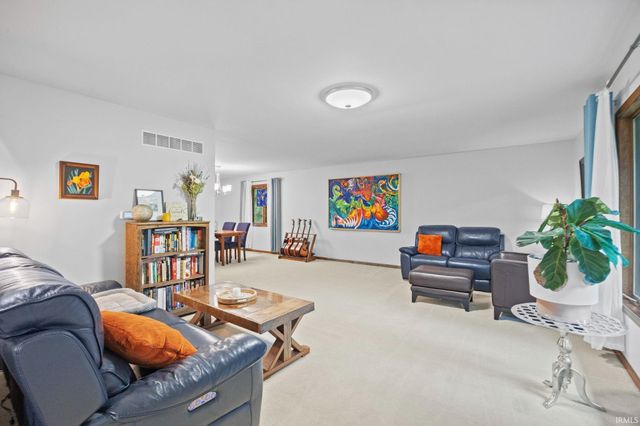 721 Hummingbird Court, Lafayette, IN 47909