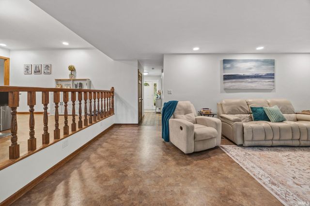 721 Hummingbird Court, Lafayette, IN 47909