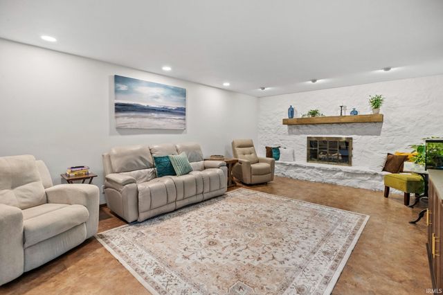 721 Hummingbird Court, Lafayette, IN 47909