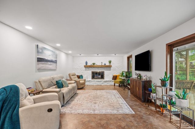721 Hummingbird Court, Lafayette, IN 47909