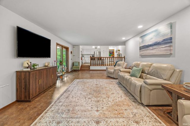 721 Hummingbird Court, Lafayette, IN 47909