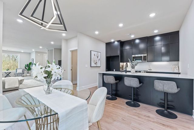 485 S Happy Hollow Road, Fayetteville, AR 72701