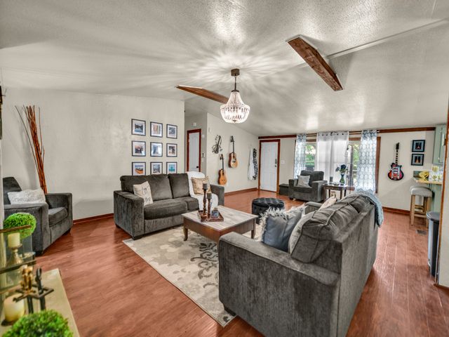 5402 Clear View Drive, Granbury, TX 76048