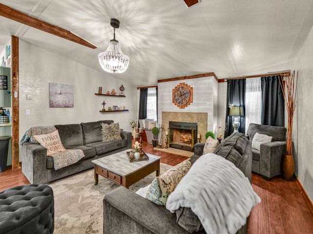 5402 Clear View Drive, Granbury, TX 76048