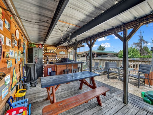 5402 Clear View Drive, Granbury, TX 76048