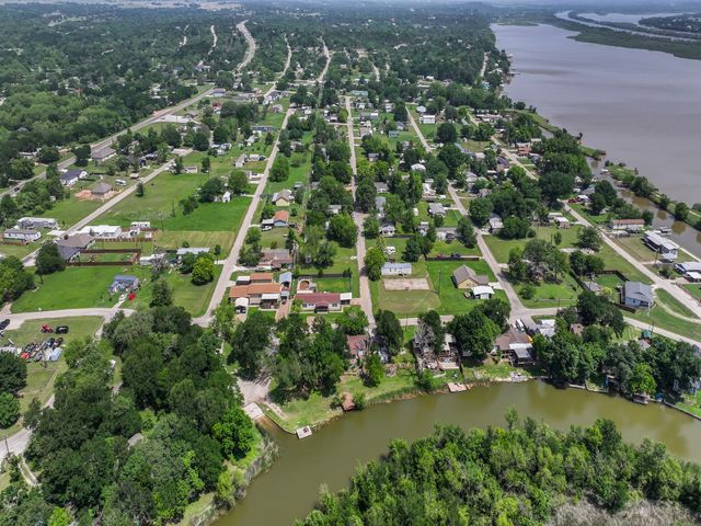 5402 Clear View Drive, Granbury, TX 76048