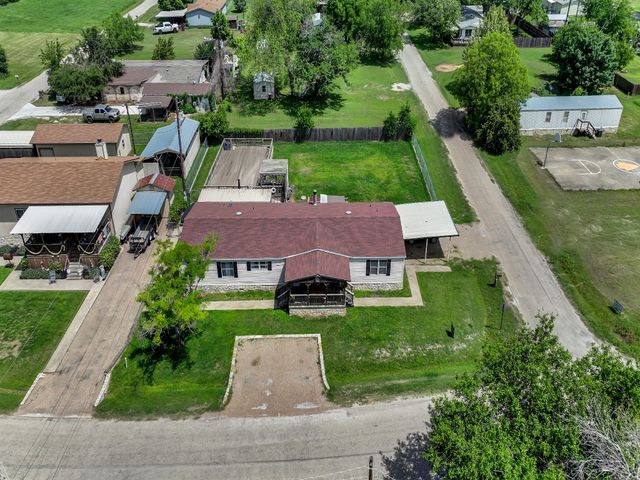 5402 Clear View Drive, Granbury, TX 76048