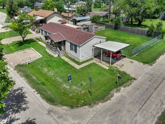 5402 Clear View Drive, Granbury, TX 76048