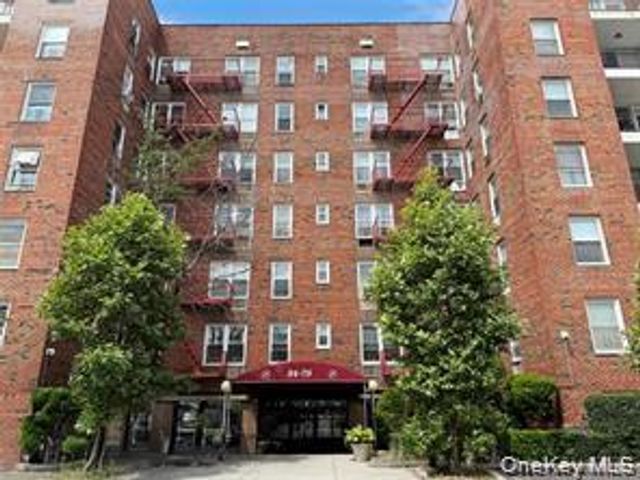 84-70 129 Street 6J, Kew Gardens, NY 11415