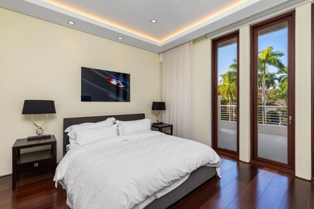 10 Pelican Drive, Fort Lauderdale, FL 33301