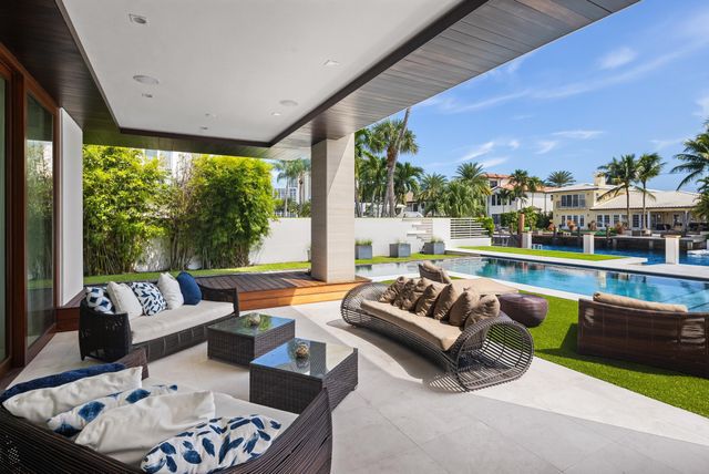 10 Pelican Drive, Fort Lauderdale, FL 33301
