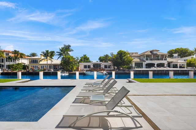 10 Pelican Drive, Fort Lauderdale, FL 33301