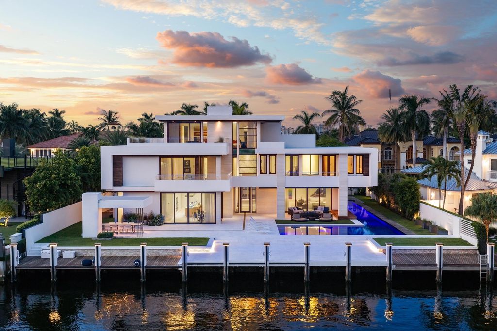 10 Pelican Drive, Fort Lauderdale, FL 33301