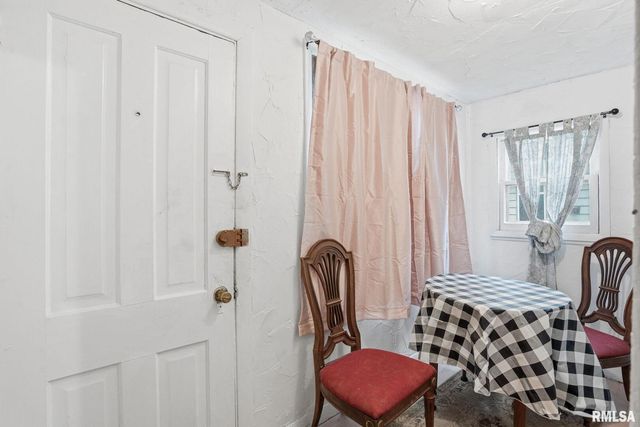 903 17TH Street, Rock Island, IL 61201