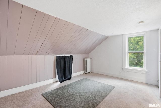 903 17TH Street, Rock Island, IL 61201