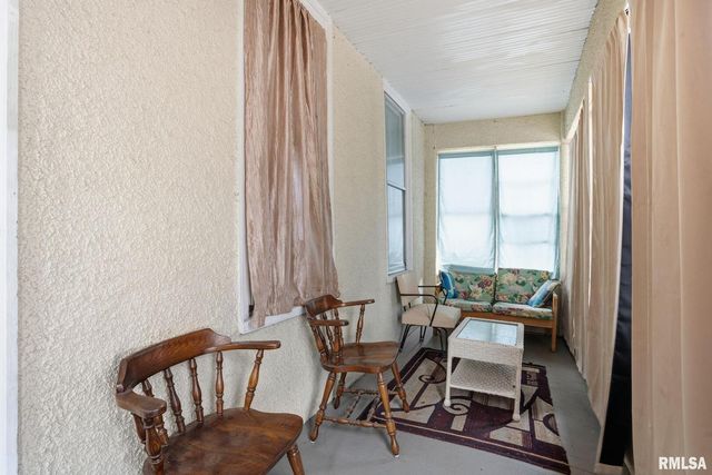 903 17TH Street, Rock Island, IL 61201