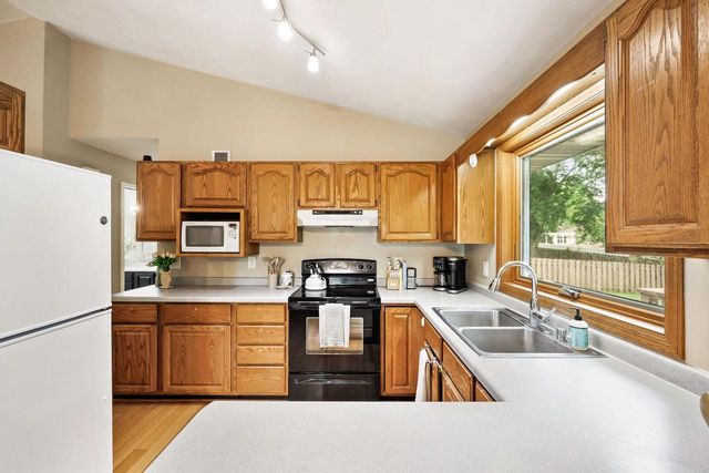 1747 Cornwall Circle, Sun Prairie, WI 53590
