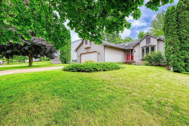 1747 Cornwall Circle, Sun Prairie, WI 53590