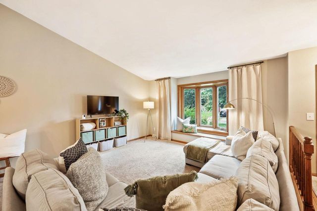 1747 Cornwall Circle, Sun Prairie, WI 53590