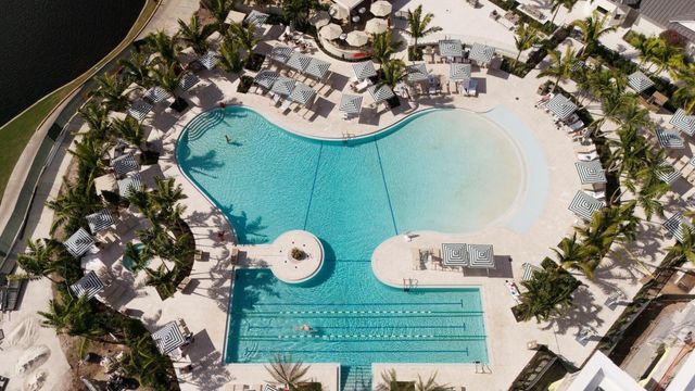 17850 Deauville Lane, Boca Raton, FL 33496