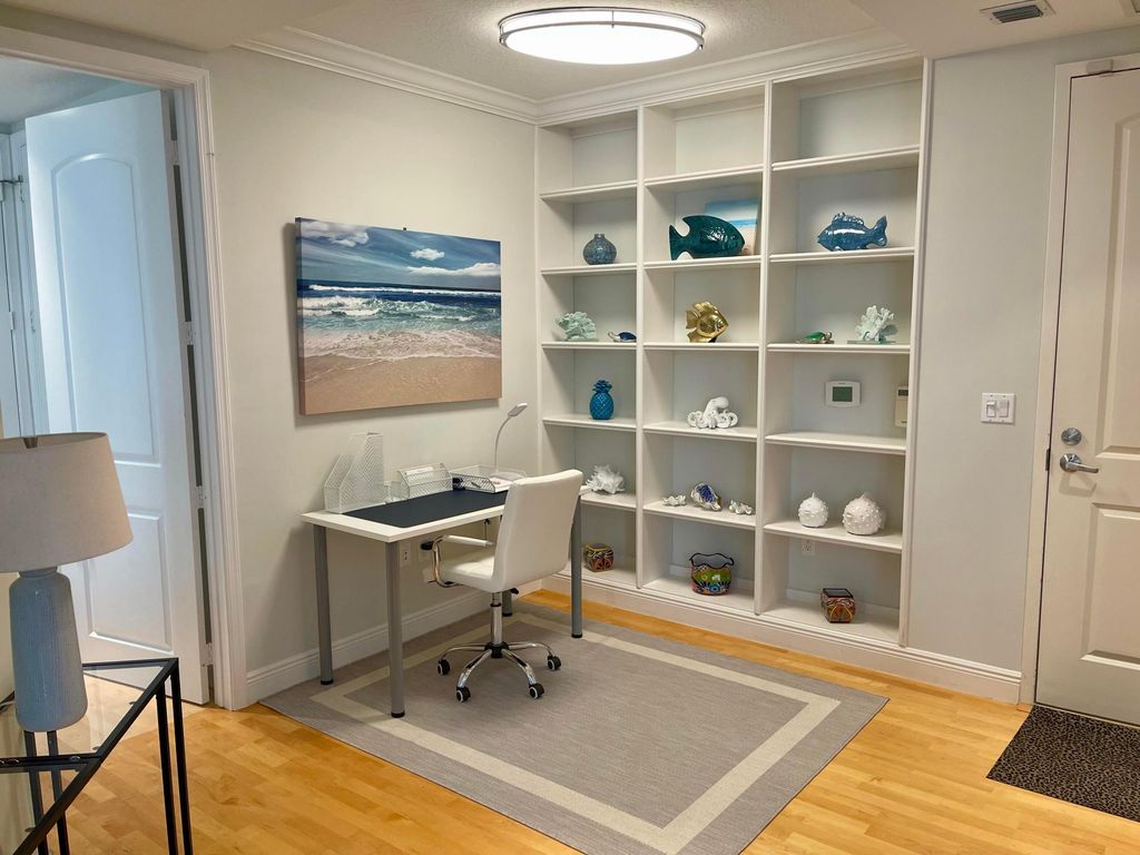 701 S Olive Avenue 2008, West Palm Beach, FL 33401