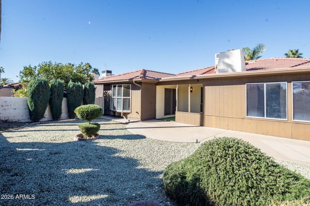 26405 S GREENCASTLE Drive, Sun Lakes, AZ 85248