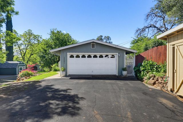 15301-15303 Indian Springs Rd, Penn Valley, CA 95946