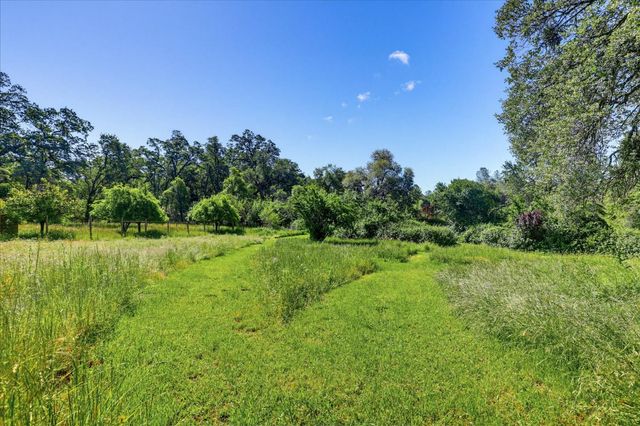 15301-15303 Indian Springs Rd, Penn Valley, CA 95946