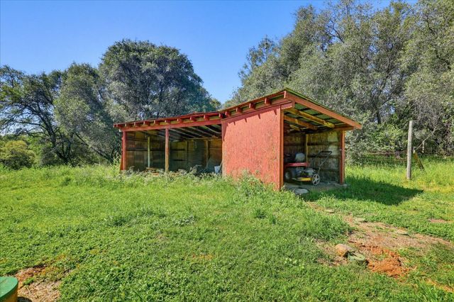 15301-15303 Indian Springs Rd, Penn Valley, CA 95946