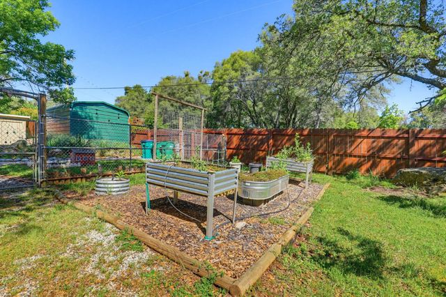 15301-15303 Indian Springs Rd, Penn Valley, CA 95946