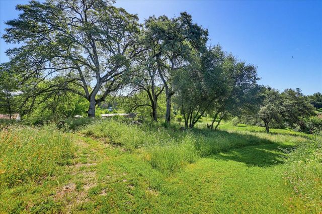 15301-15303 Indian Springs Rd, Penn Valley, CA 95946
