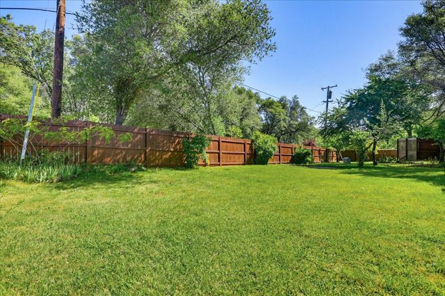 15301-15303 Indian Springs Rd, Penn Valley, CA 95946