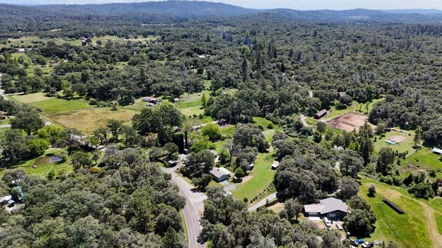 15301-15303 Indian Springs Rd, Penn Valley, CA 95946