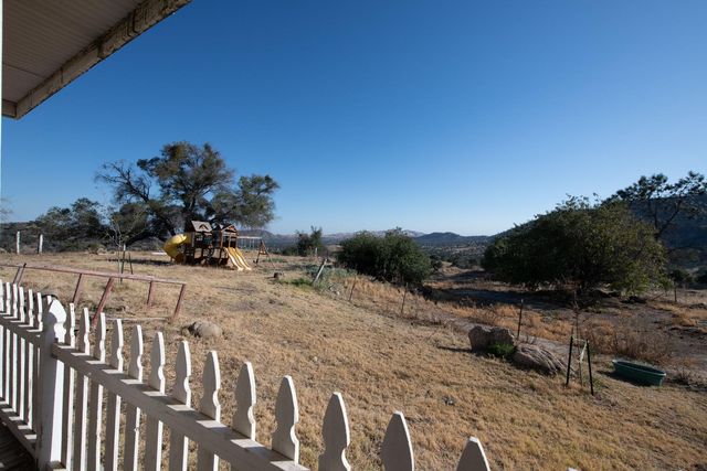 24620 Auberry Road, Clovis, CA 93619