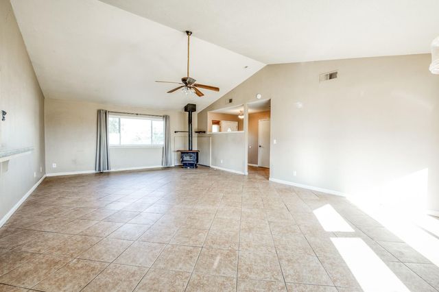 24620 Auberry Road, Clovis, CA 93619