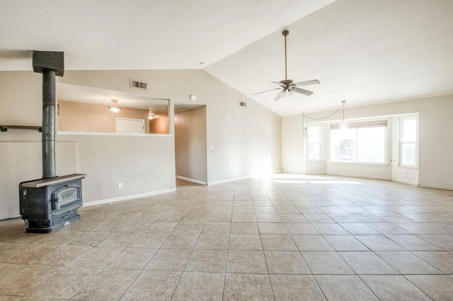 24620 Auberry Road, Clovis, CA 93619