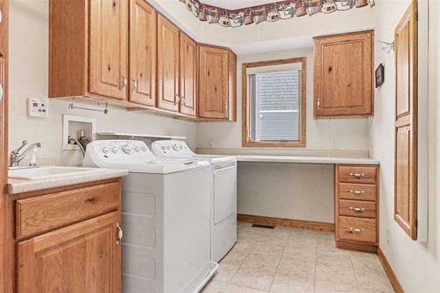 48855 Howard Drive, Lawrence, MI 49064