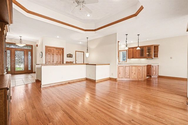 48855 Howard Drive, Lawrence, MI 49064