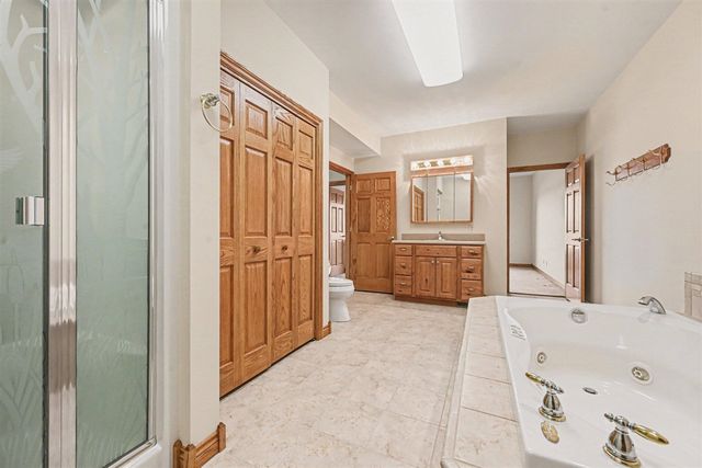 48855 Howard Drive, Lawrence, MI 49064