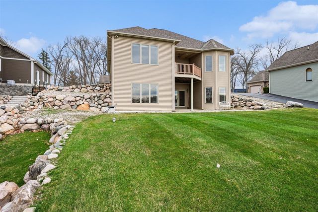 48855 Howard Drive, Lawrence, MI 49064