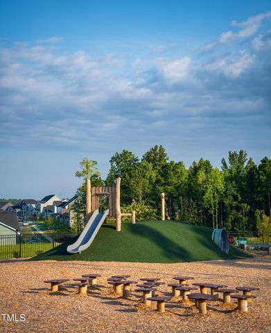 253 Inspiration Way, Fuquay Varina, NC 27526