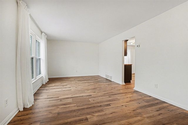 5632 Castleton Lane, Kalamazoo, MI 49009