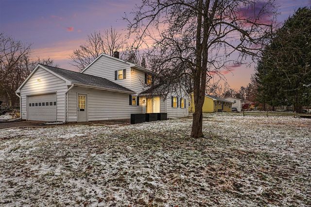 5632 Castleton Lane, Kalamazoo, MI 49009