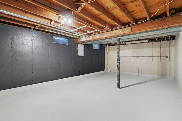 5632 Castleton Lane, Kalamazoo, MI 49009