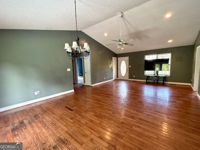 201 Briarwood Circle, Summerville, GA 30747