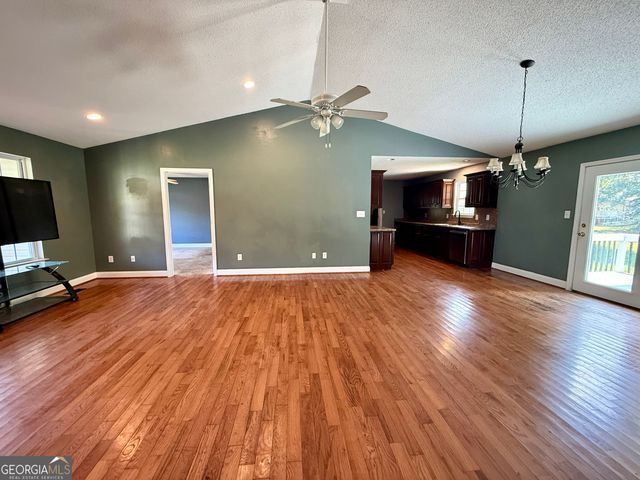 201 Briarwood Circle, Summerville, GA 30747